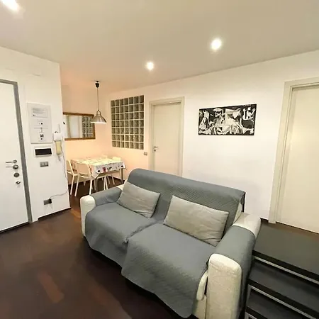 Piramide Experience Apartament Rzym